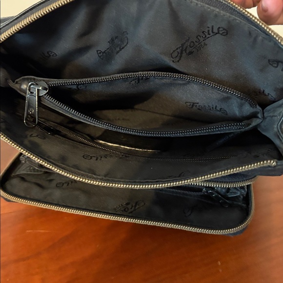 Vintage Fossil Black Pebbled Leather Crossbody Bag Style # 75082 purse handbag - Picture 8 of 11